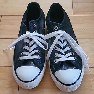 Womens Converse Size 6.5